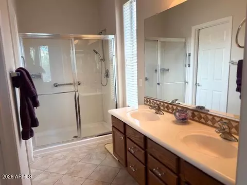 Bath - 4070 E Jude Ln, Gilbert, AZ 85298 photo 1 of 1