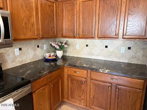 Kitchen - 4070 E Jude Ln, Gilbert, AZ 85298 photo 1 of 2