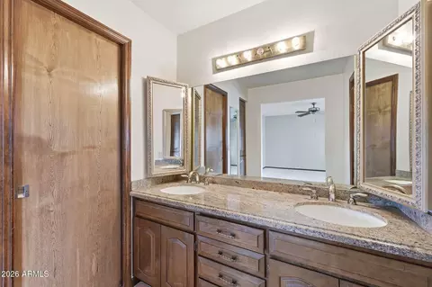 Bath - 2255 E Jacaranda St, Mesa, AZ 85213 photo 2 of 6
