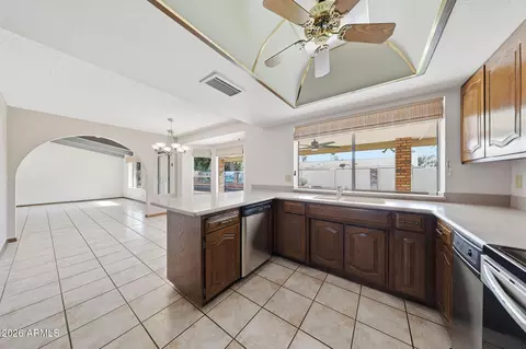 Kitchen - 2255 E Jacaranda St, Mesa, AZ 85213 photo 6 of 6