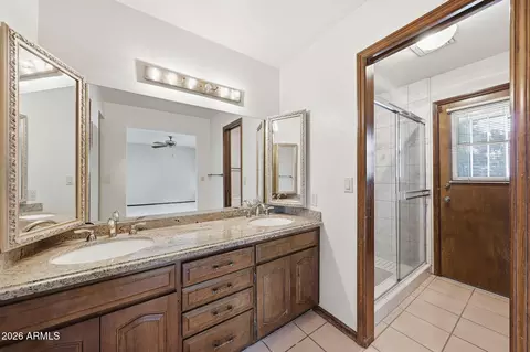 Bath - 2255 E Jacaranda St, Mesa, AZ 85213 photo 3 of 6