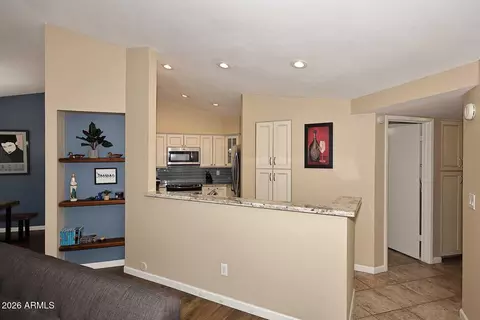 Kitchen - 4341 E Bannock St, Phoenix, AZ 85044 photo 1 of 5