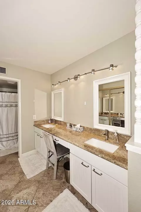 Bath - 4341 E Bannock St, Phoenix, AZ 85044 photo 6 of 7