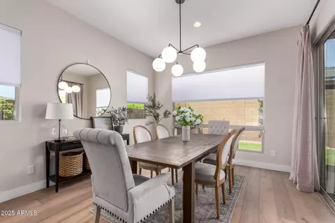 Dining - 2830 E Crest Ln, Phoenix, AZ 85050 photo 1 of 1