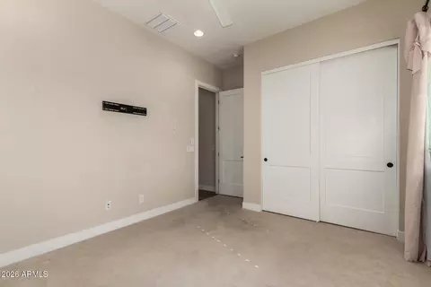 Bedroom - 2830 E Crest Ln, Phoenix, AZ 85050 photo 4 of 6
