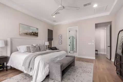 Bedroom - 2830 E Crest Ln, Phoenix, AZ 85050 photo 2 of 6