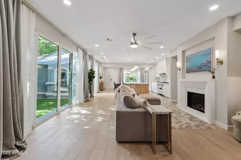 2997 E Agritopia Loop N, Gilbert, AZ 85296