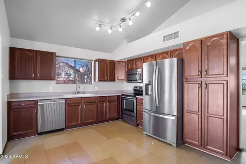 1214 W Seashore Dr, Gilbert, AZ 85233 photo 8
