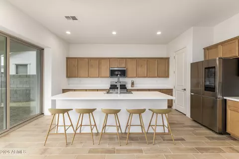 Kitchen - 10147 E Thunderbolt Ave, Mesa, AZ 85212 photo 1 of 2