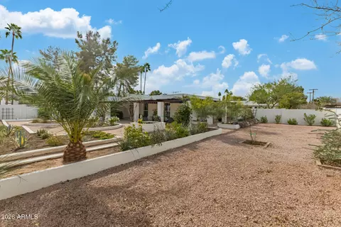 Exterior - 516 E Piping Rock Rd, Phoenix, AZ 85022 photo 9 of 10