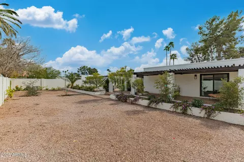 Exterior - 516 E Piping Rock Rd, Phoenix, AZ 85022 photo 8 of 10