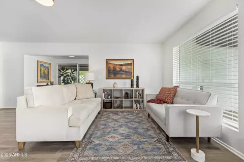 Living - 516 E Piping Rock Rd, Phoenix, AZ 85022 photo 2 of 2