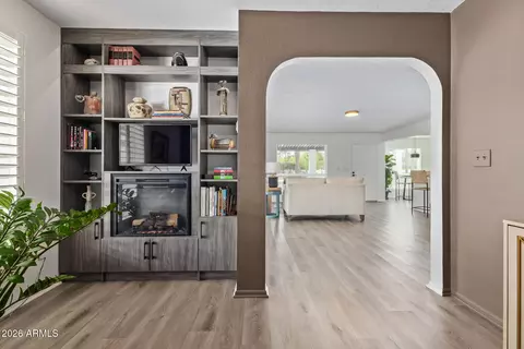 Entry Way - 516 E Piping Rock Rd, Phoenix, AZ 85022 photo 1 of 1