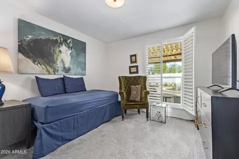 Bedroom - 516 E Piping Rock Rd, Phoenix, AZ 85022 photo 4 of 5