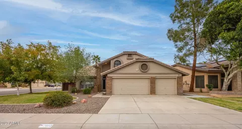7032 W Wescott Dr, Glendale, AZ 85308