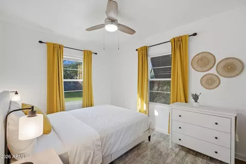 Bedroom - 427 E Oregon Ave, Phoenix, AZ 85012 photo 2 of 3