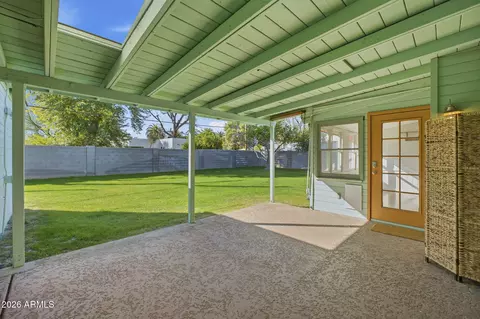 Exterior - 427 E Oregon Ave, Phoenix, AZ 85012 photo 3 of 7