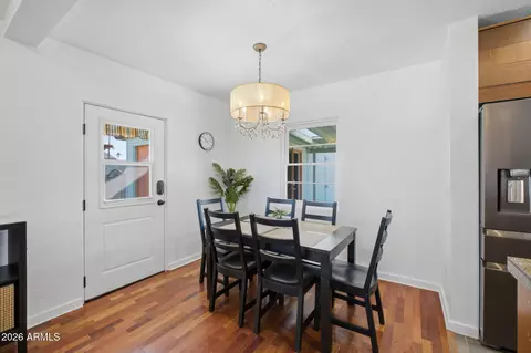 Dining - 427 E Oregon Ave, Phoenix, AZ 85012 photo 1 of 2