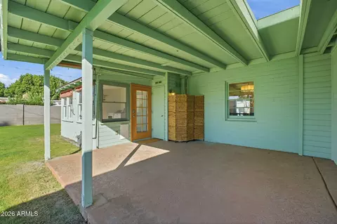 Exterior - 427 E Oregon Ave, Phoenix, AZ 85012 photo 2 of 7