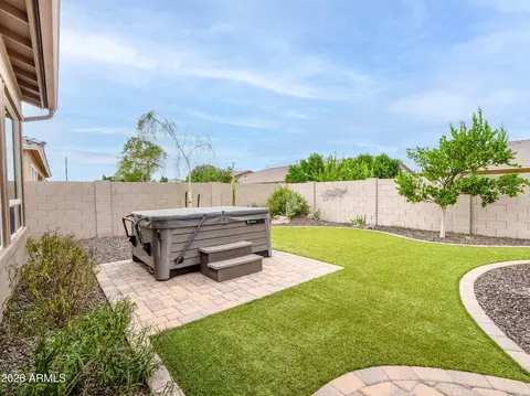 Exterior - 948 E Reliant St, Gilbert, AZ 85298 photo 5 of 14