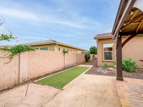 Exterior - 948 E Reliant St, Gilbert, AZ 85298 photo 11 of 14