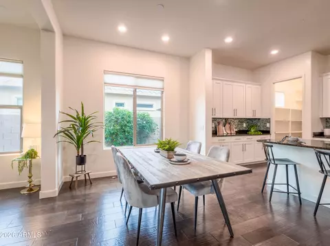 Dining - 948 E Reliant St, Gilbert, AZ 85298 photo 3 of 3