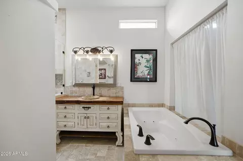 Bath - 2326 E Mulberry Dr, Phoenix, AZ 85016 photo 4 of 6