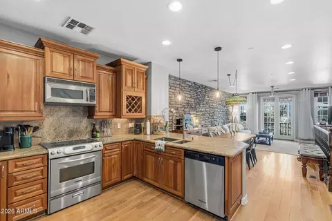 Kitchen - 2454 E Roma Ave, Phoenix, AZ 85016 photo 4 of 5