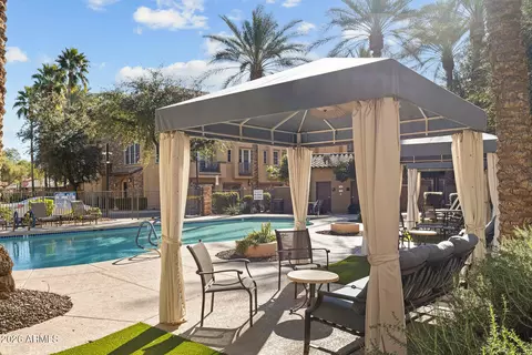Exterior - 2454 E Roma Ave, Phoenix, AZ 85016 photo 5 of 6
