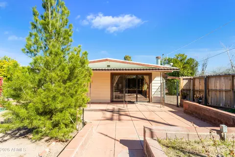 104 W Allen St, Tombstone, AZ 85638