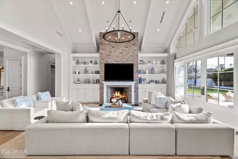 Living - 4507 E Lafayette Blvd, Phoenix, AZ 85018 photo 2 of 3