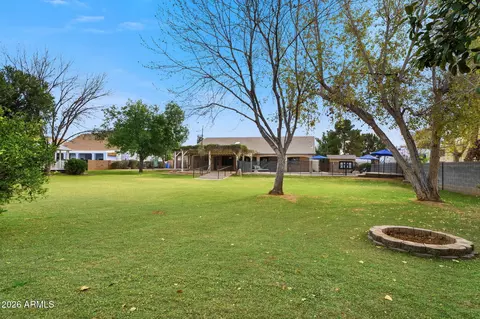 Exterior - 1822 E Lexington Ave N, Gilbert, AZ 85234 photo 5 of 8