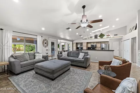 Living - 1822 E Lexington Ave N, Gilbert, AZ 85234 photo 3 of 3