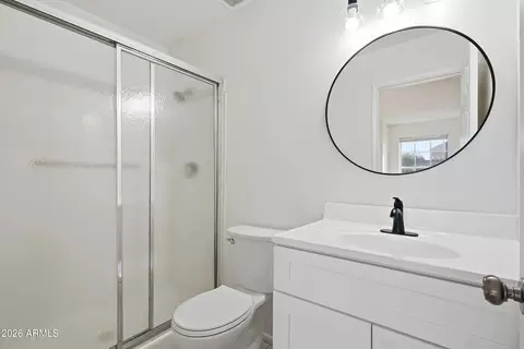 Bath - 1033 E Bendix Dr, Tempe, AZ 85283 photo 1 of 2