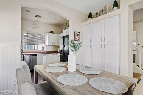Dining - 4618 E Laurel Ct, Gilbert, AZ 85234 photo 3 of 3