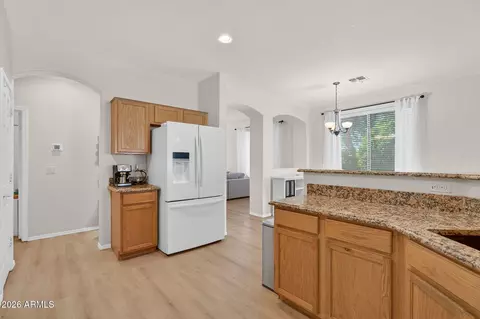Kitchen - 3234 E Lark Ct, Gilbert, AZ 85297 photo 3 of 5