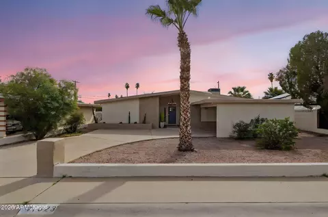 1023 E Larkspur Ln, Tempe, AZ 85288