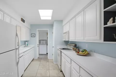 Kitchen - 5101 Elena Ave, Mesa, AZ 85206 photo 1 of 2