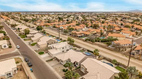 View/Area - 4425 E Mountain Sky Ave, Phoenix, AZ 85044 photo 12 of 14