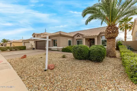 Exterior - 4425 E Mountain Sky Ave, Phoenix, AZ 85044 photo 4 of 10