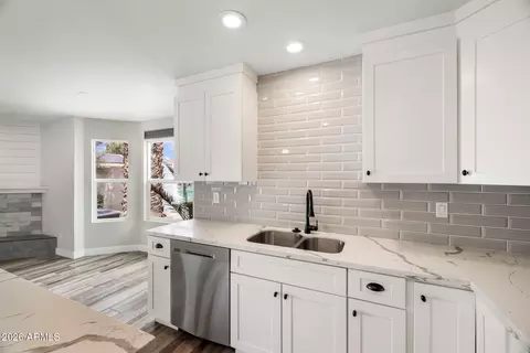 Kitchen - 4632 E Kings Ave, Phoenix, AZ 85032 photo 3 of 3
