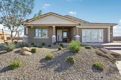 2551 E Homesteader Rd, San Tan Valley, AZ 85140