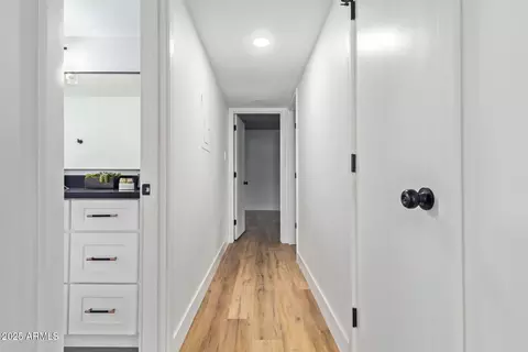 Entry Way - 351 E Thomas Rd #D208, Phoenix, AZ 85012 photo 2 of 2