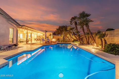 Exterior - 3220 E Hatcher Rd, Phoenix, AZ 85028 photo 12 of 14