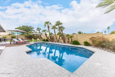 Exterior - 3220 E Hatcher Rd, Phoenix, AZ 85028 photo 10 of 14