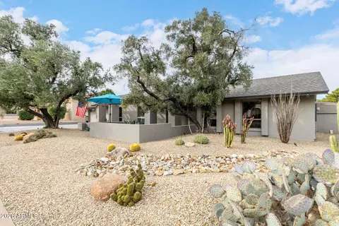 Exterior - 3220 E Hatcher Rd, Phoenix, AZ 85028 photo 5 of 14