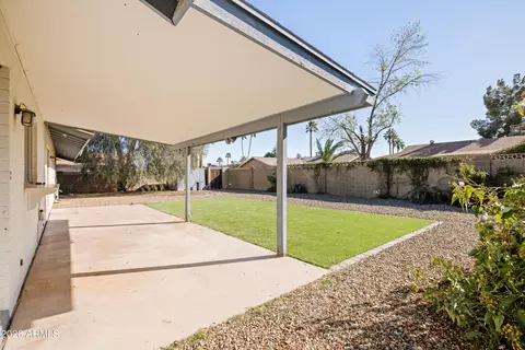 Exterior - 2843 E Cortez St, Phoenix, AZ 85028 photo 2 of 4