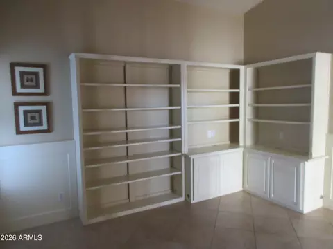 Living - 2136 E Freeport Ln, Gilbert, AZ 85234 photo 3 of 4