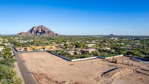 3627 E Bethany Home Rd #2, Paradise Valley, AZ 85253