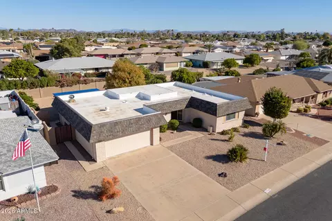 10004 W Pleasant Valley Rd, Sun City, AZ 85351